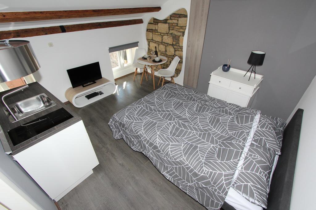 Ferienwohnung Studio Petra Rovinj Exterior foto