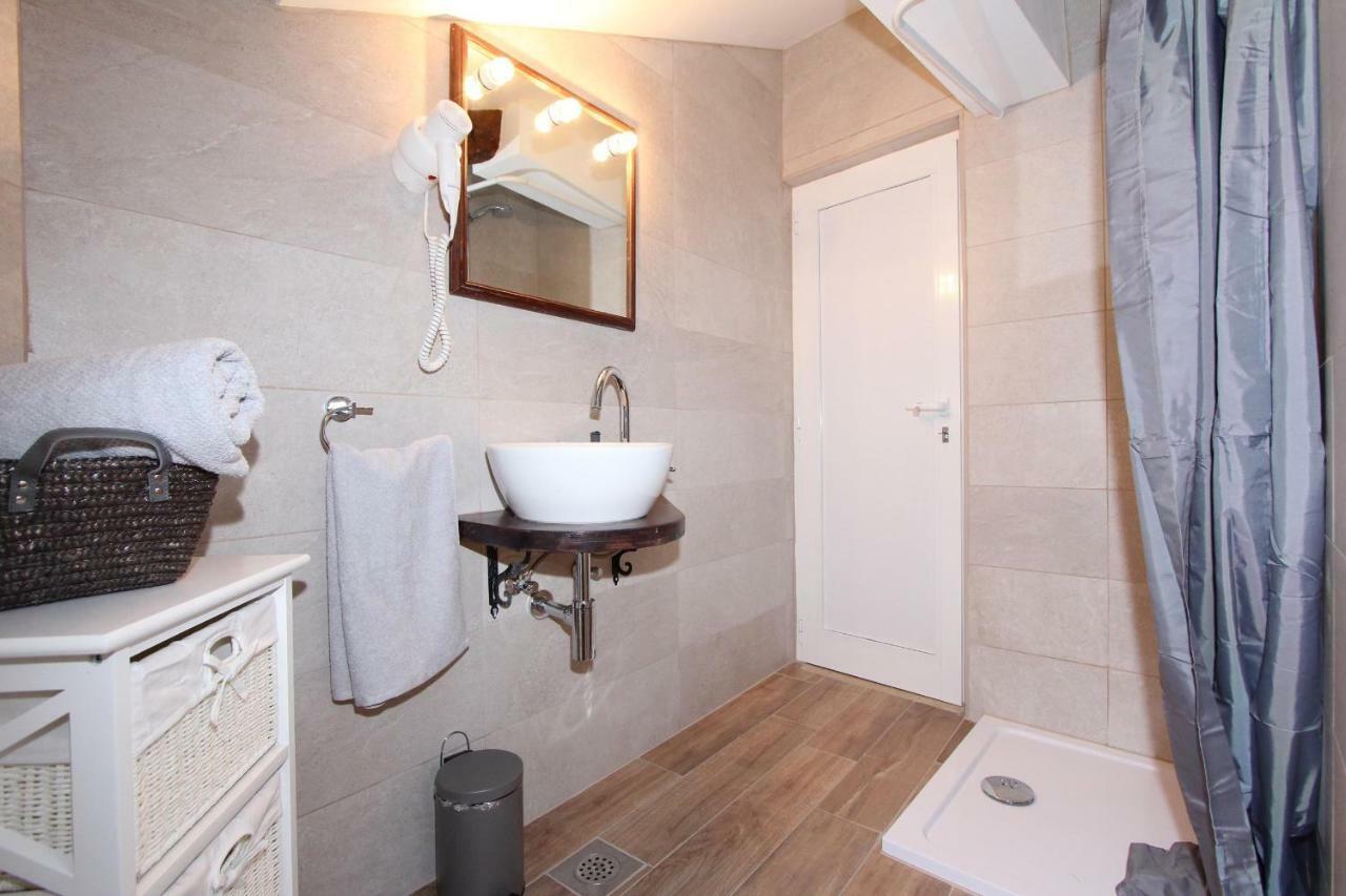 Ferienwohnung Studio Petra Rovinj Exterior foto